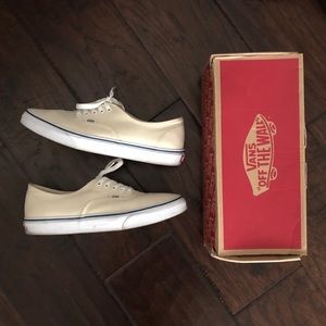 Vans classic off- white colorway 11.5